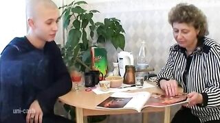 Magányos feleség és a tini krapek